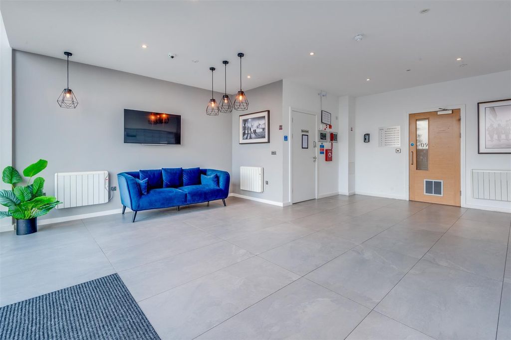 Property photo 2 of 6 Reception Area