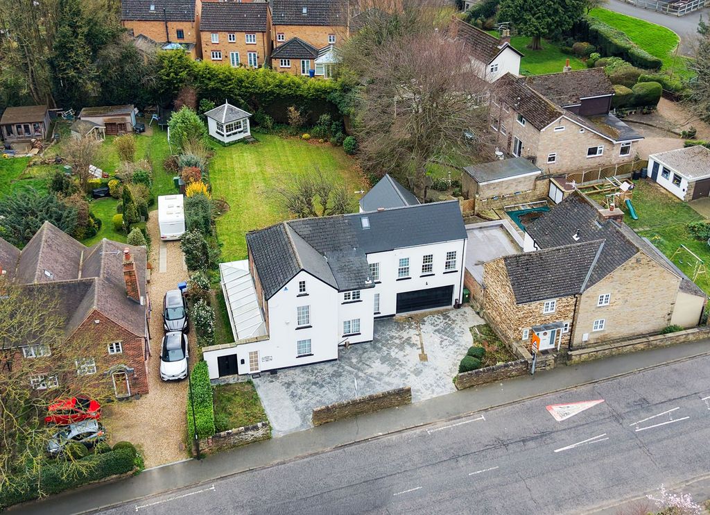 Property photo 1 of 37