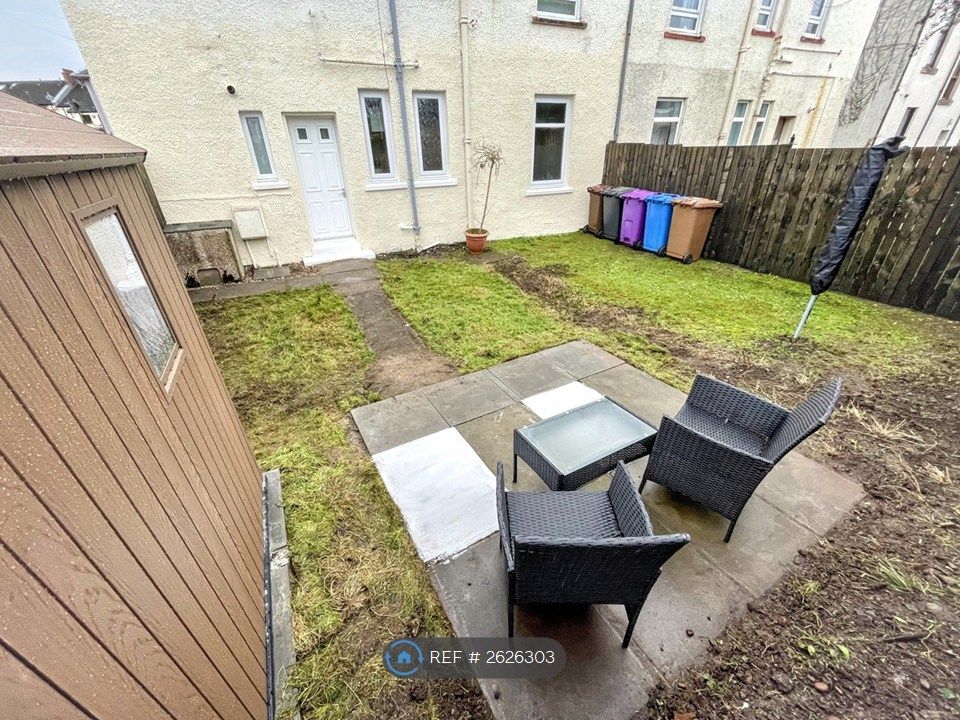 Property photo 3 of 10 Back Garden 1