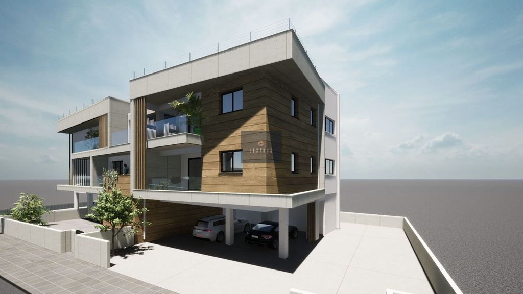 Property photo 2 of 12