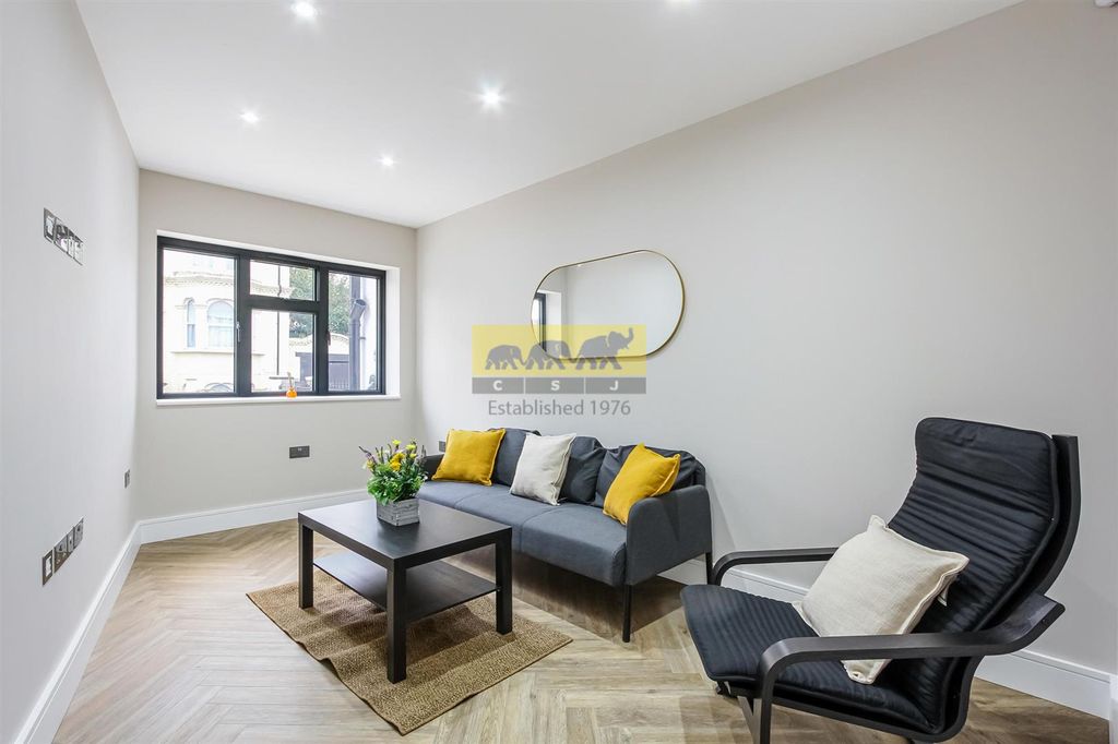 Property photo 3 of 19 Img_8528.Jpg