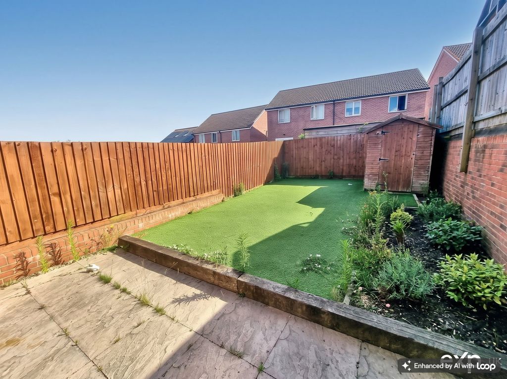 Property photo 2 of 13