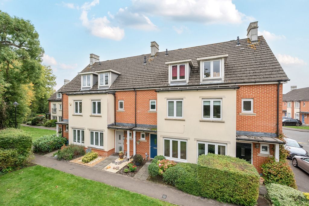 Property photo 1 of 18 1363070-1-68E6516...