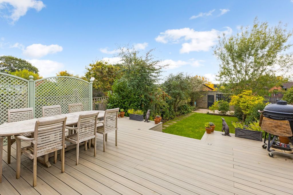 Property photo 2 of 14 Picture No. 13