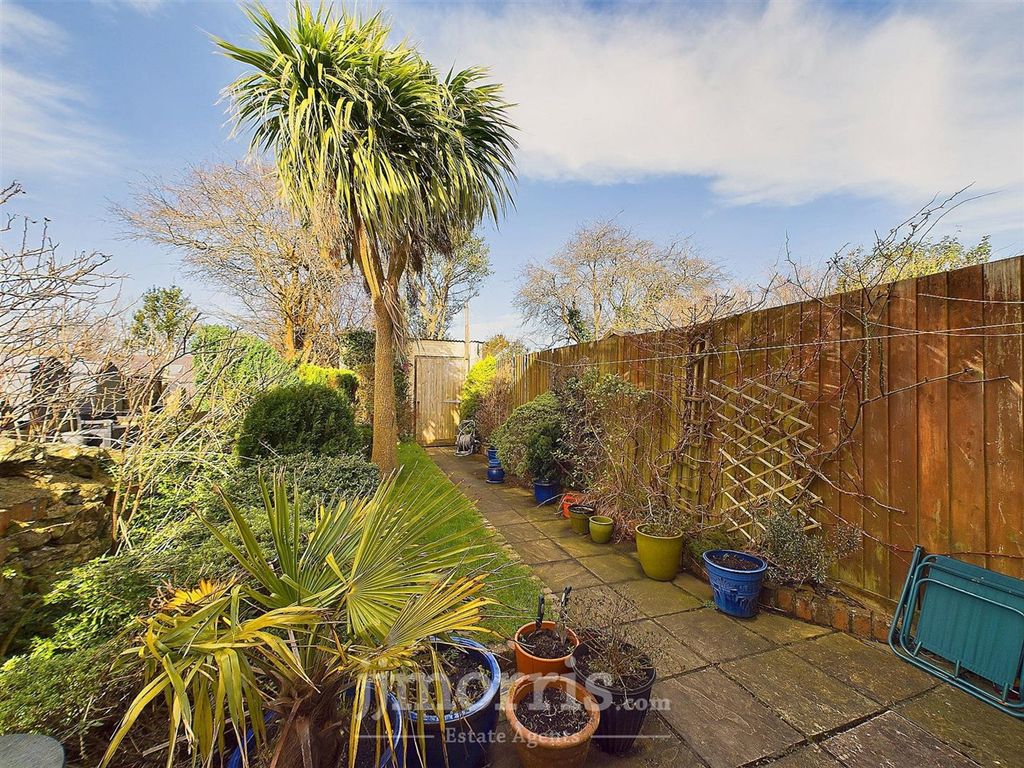 Property photo 2 of 19 Cam02122G0-Pr0239-Still024.Jpg