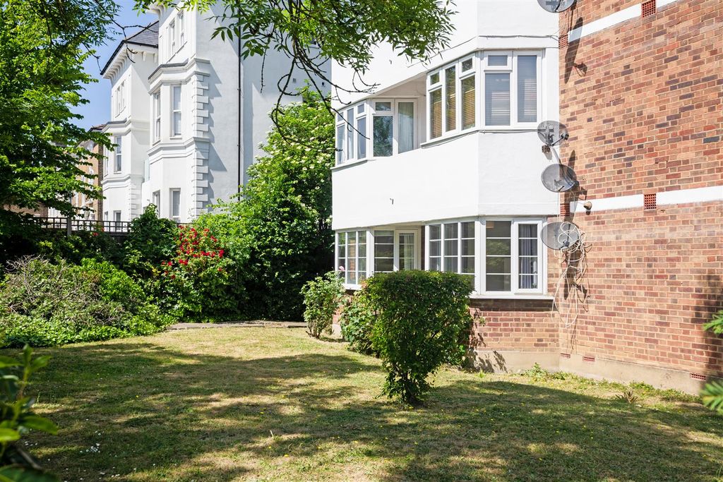Property photo 3 of 14 01-440F83019-Propwpen-Jj-Dover House-1.Jpg