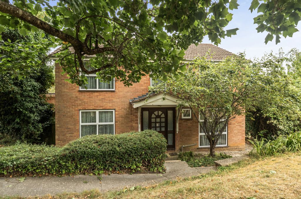 Property photo 1 of 18 1493267-1-6A561Db...