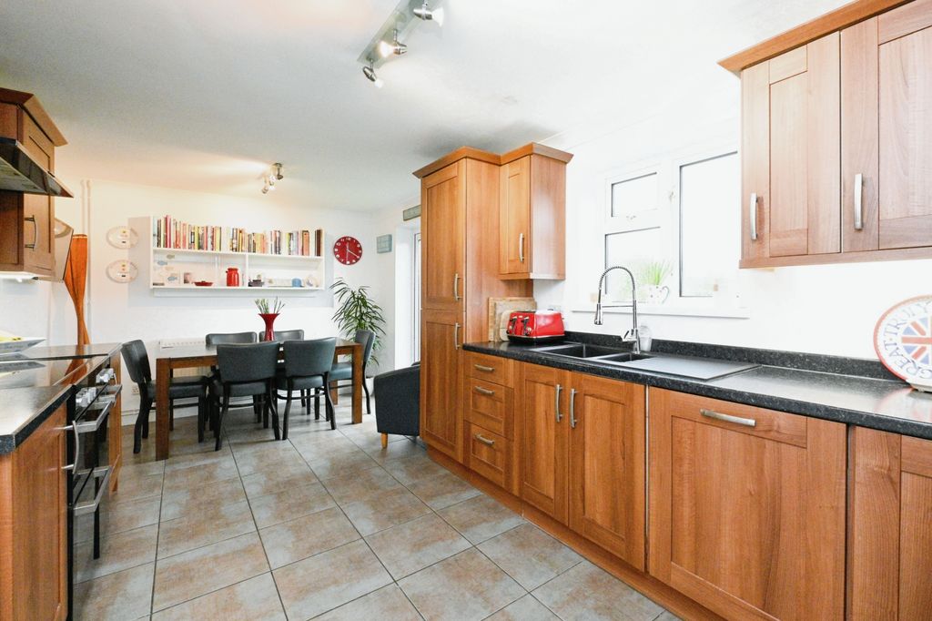 Property photo 3 of 17 Photography