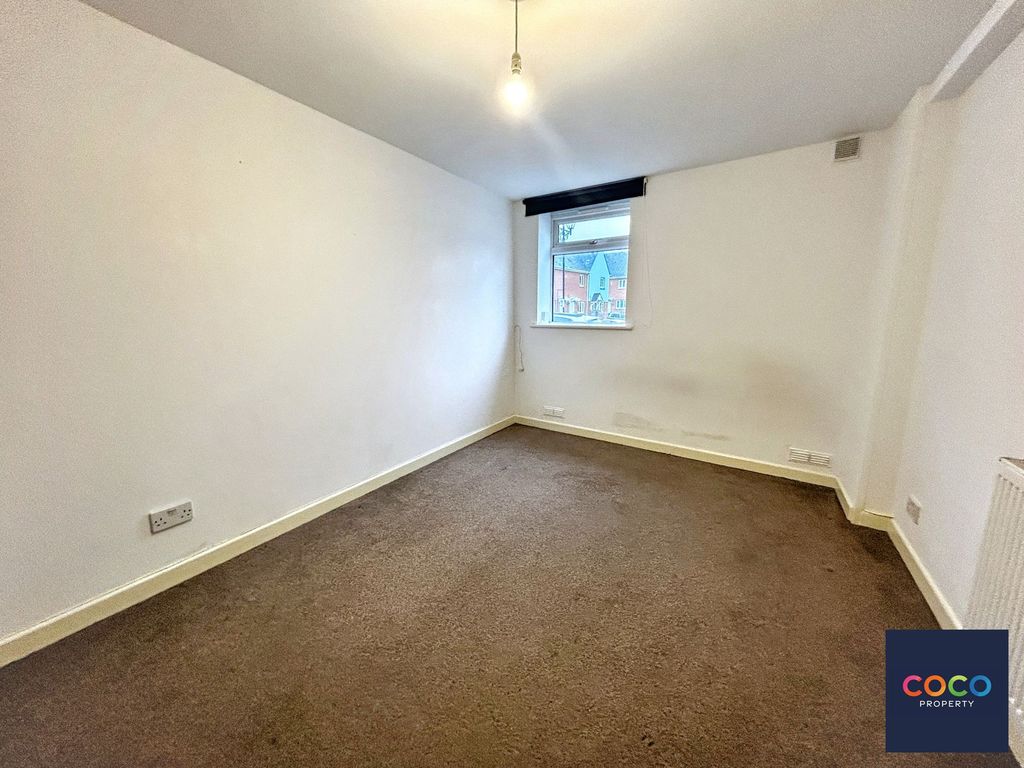 Property photo 3 of 9 Bedroom One