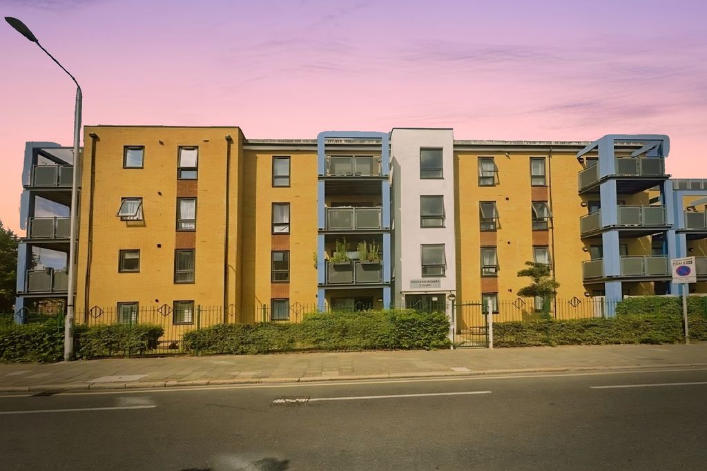 Property photo 1 of 16 Exterior Dusk