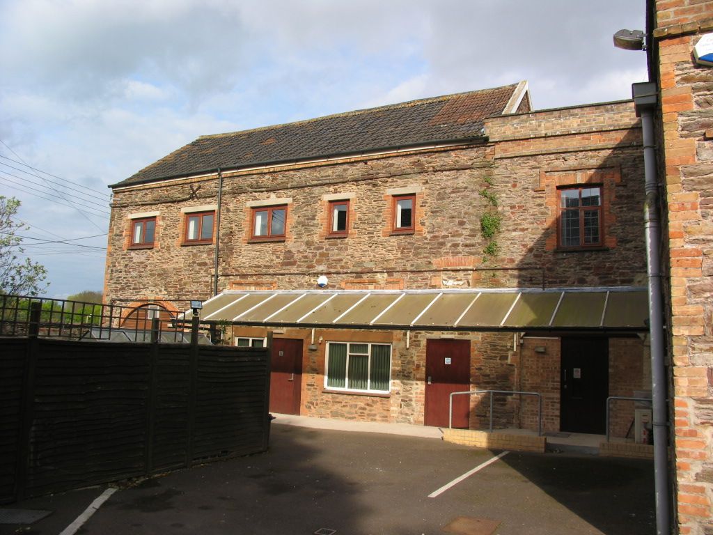 Property photo 1 of 5