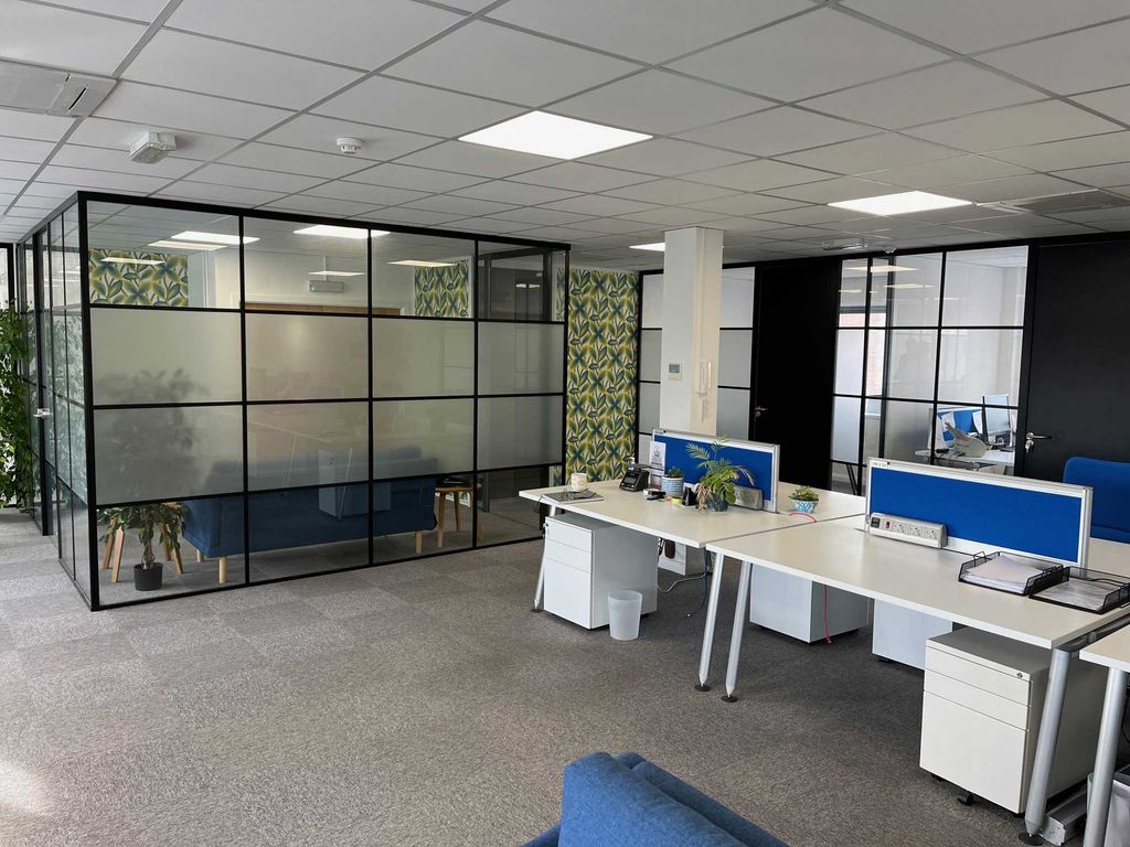 Property photo 2 of 10