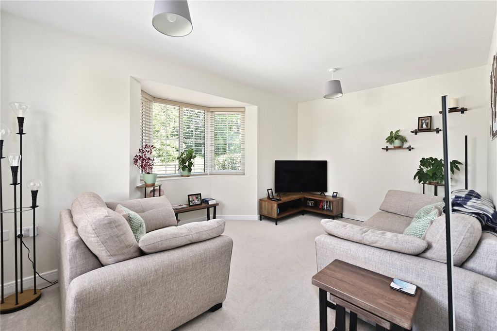 Property photo 3 of 18 Picture No. 05