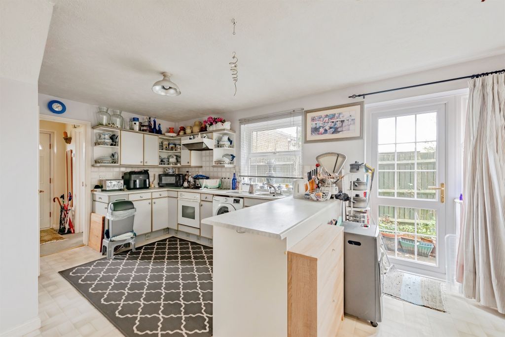 Property photo 2 of 18