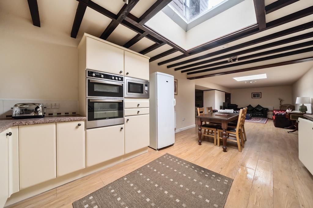 Property photo 3 of 64 Photos