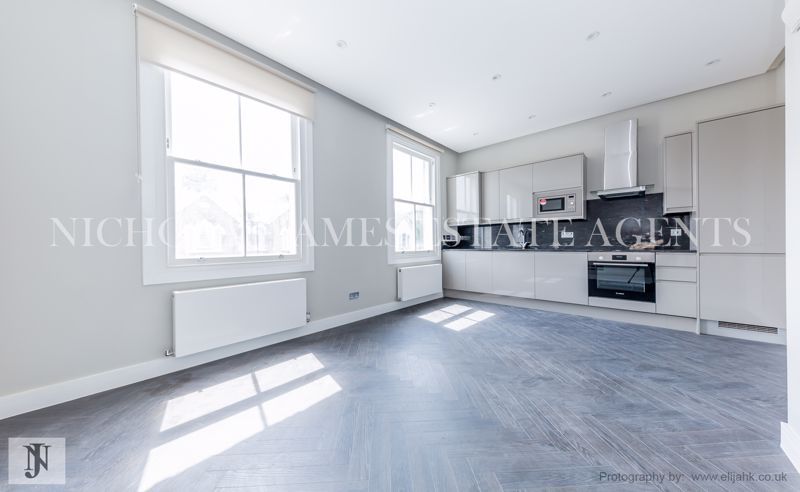 Property photo 1 of 11 Photo 6
