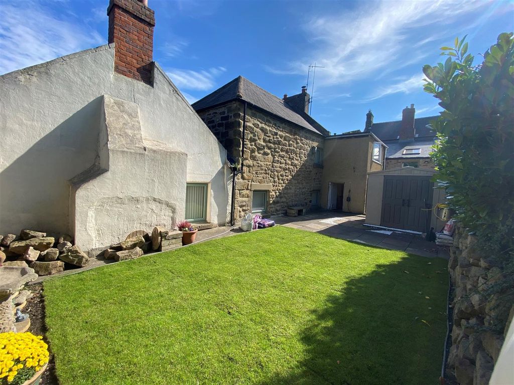 Property photo 3 of 18 Garden,.Jpg