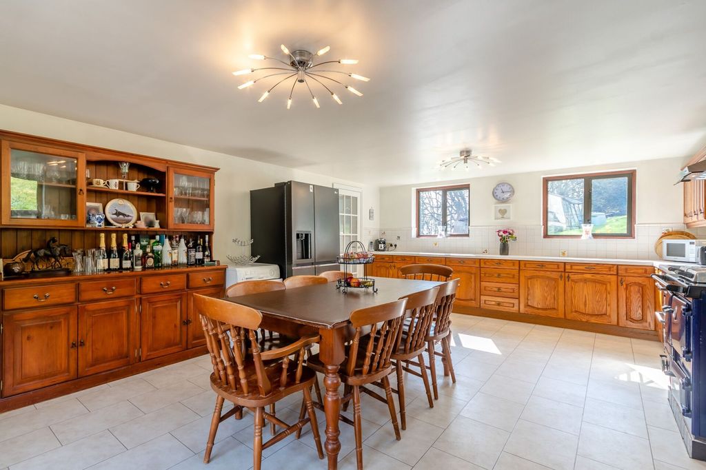 Property photo 2 of 20 P043152_02.Jpg