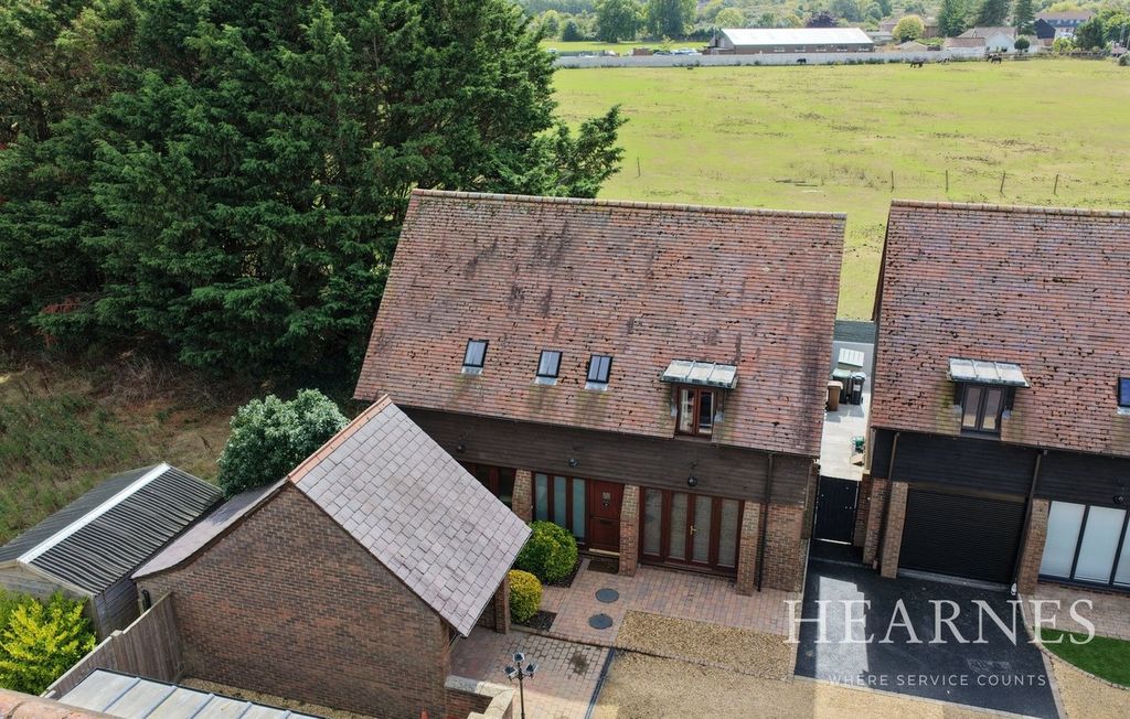 Property photo 1 of 26