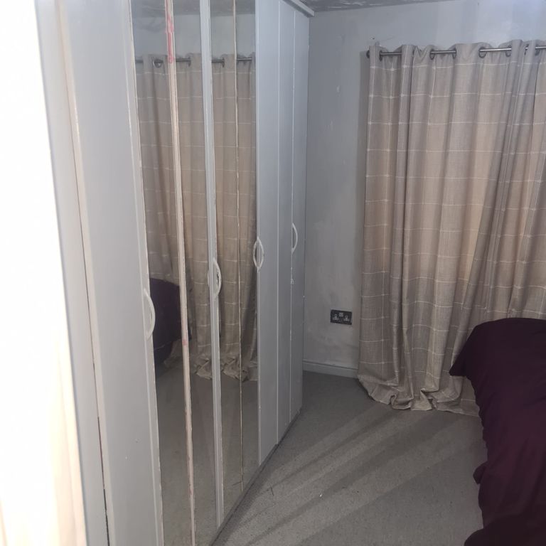 Property photo 2 of 3