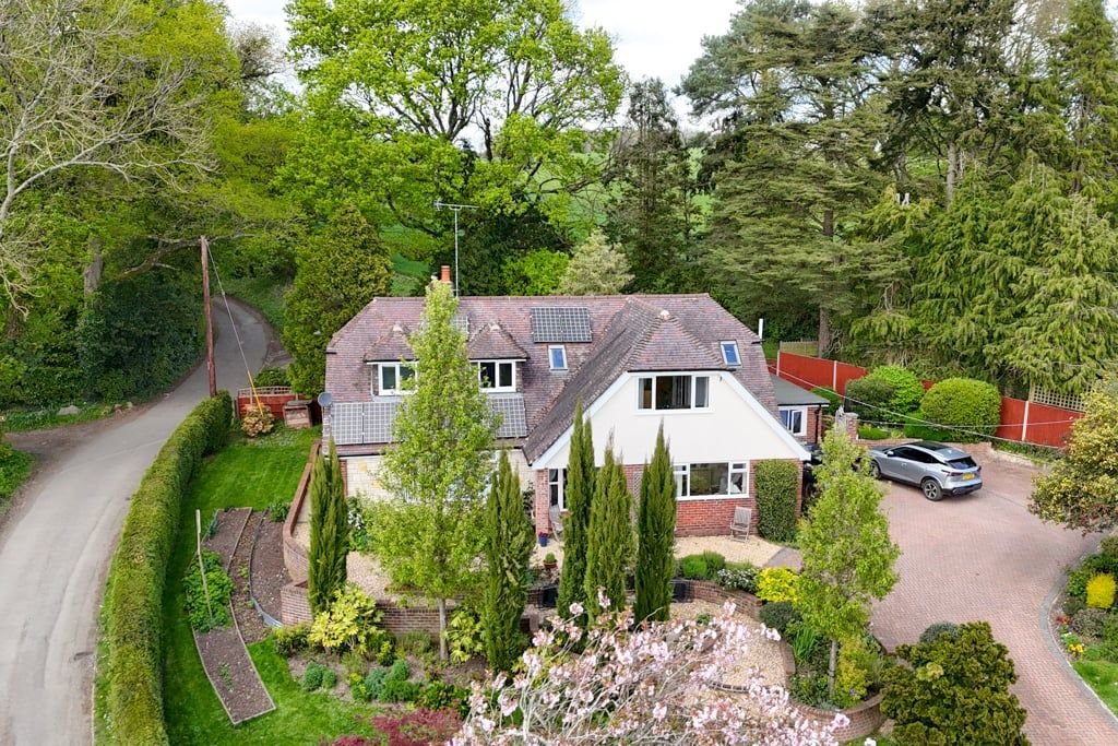 Property photo 1 of 28