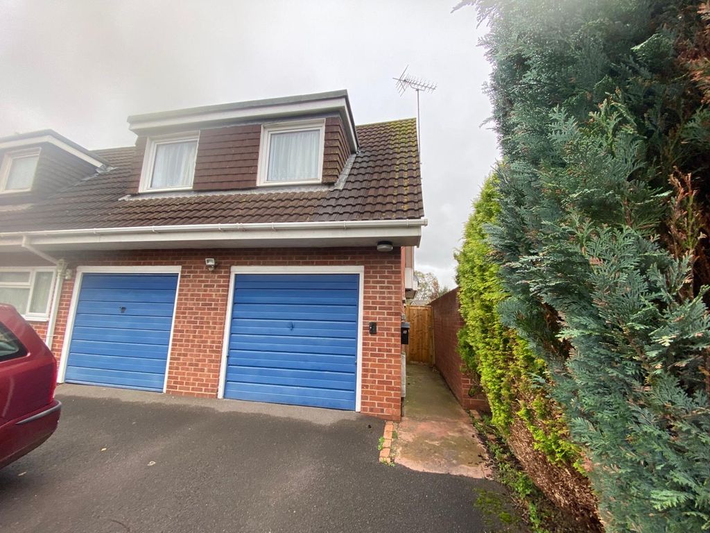 Property photo 1 of 15 Front