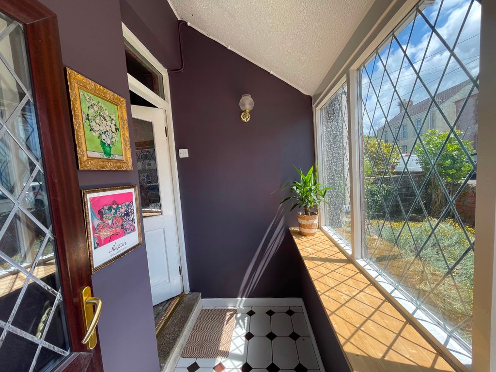Property photo 2 of 29