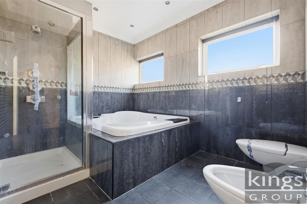 Additional image 19 of 6 bed detached house for saleHarlow Common, Harlow CM17