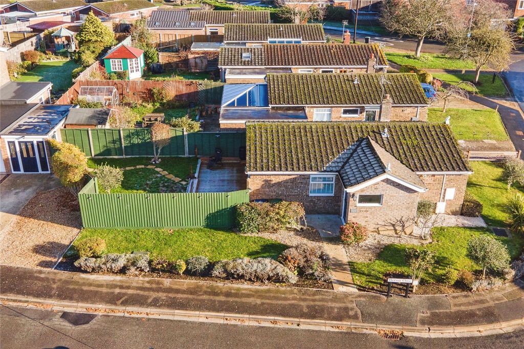 Property photo 2 of 33 Picture No. 30