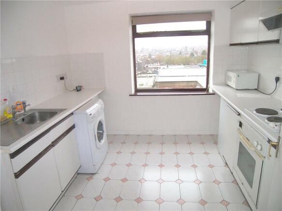 Property photo 3 of 4 Kitchen