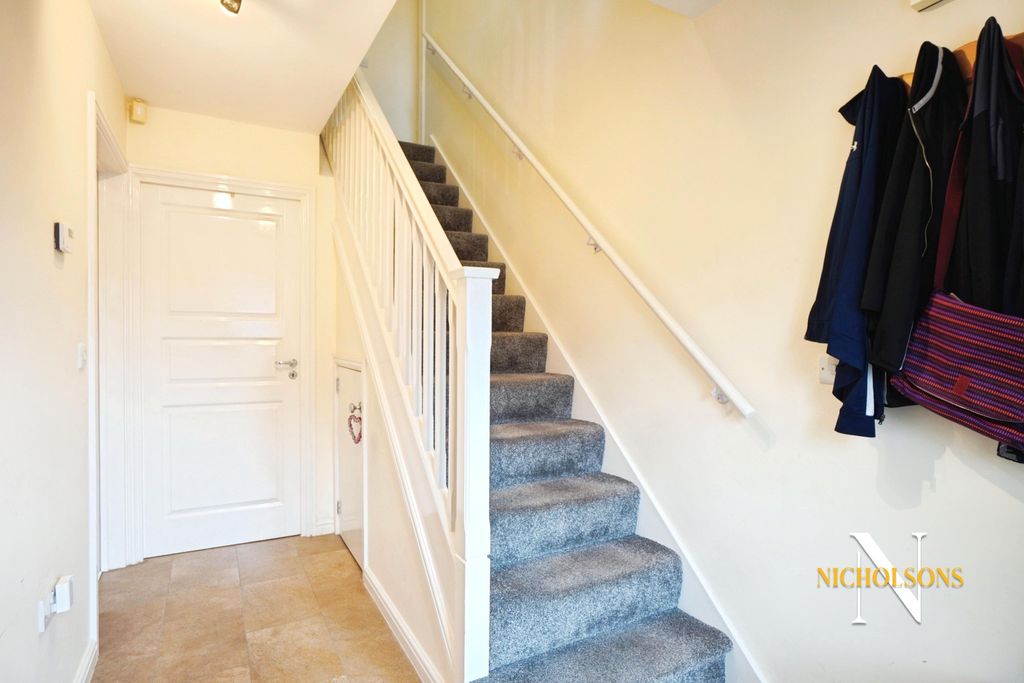 Property photo 3 of 25 4462246