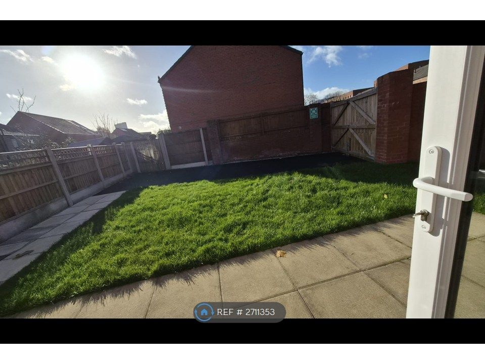 Property photo 3 of 32