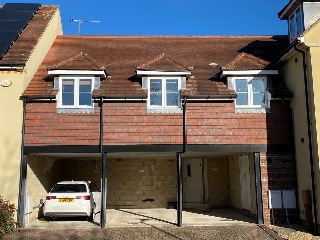 Property photo 2 of 9