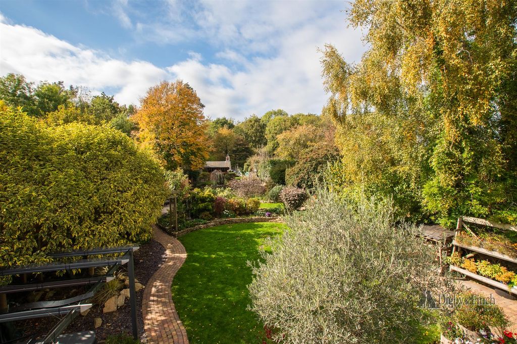 Property photo 2 of 38 10 Heath Road-48.Jpg