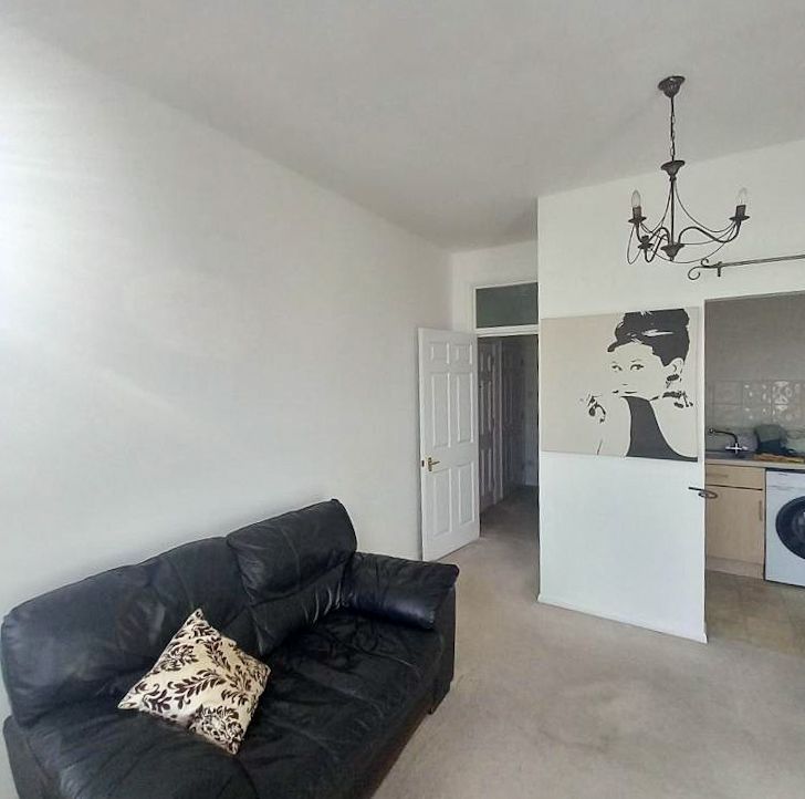Property photo 2 of 5
