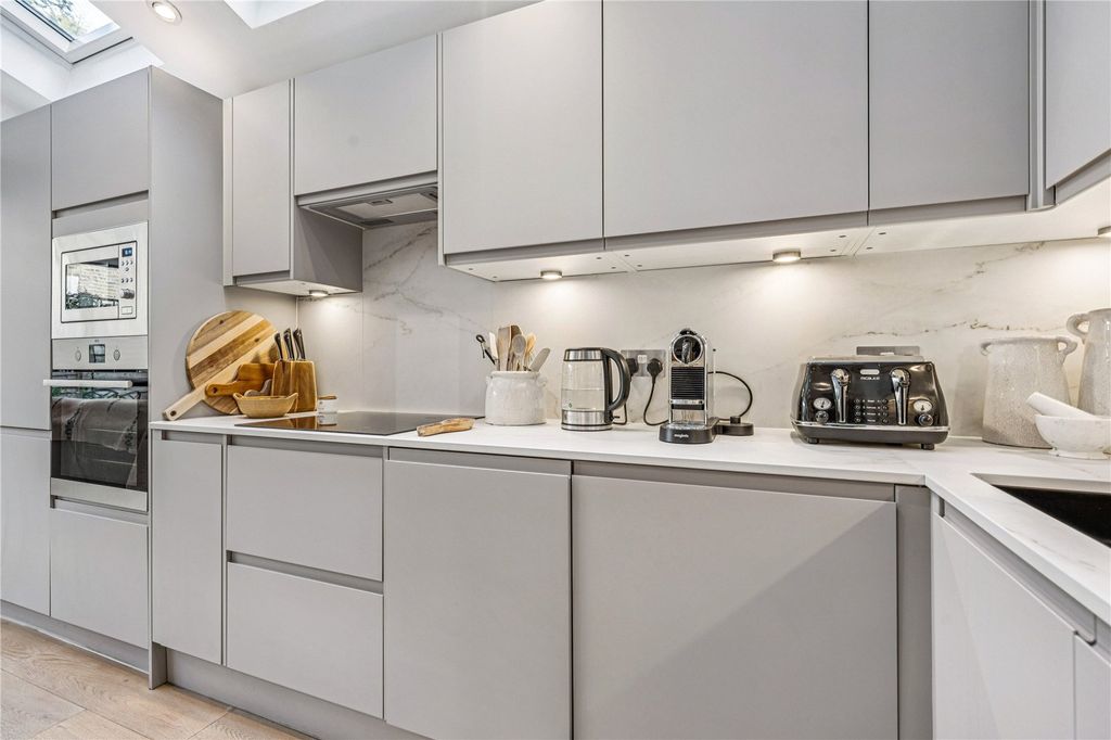 Property photo 2 of 11 Picture No. 11