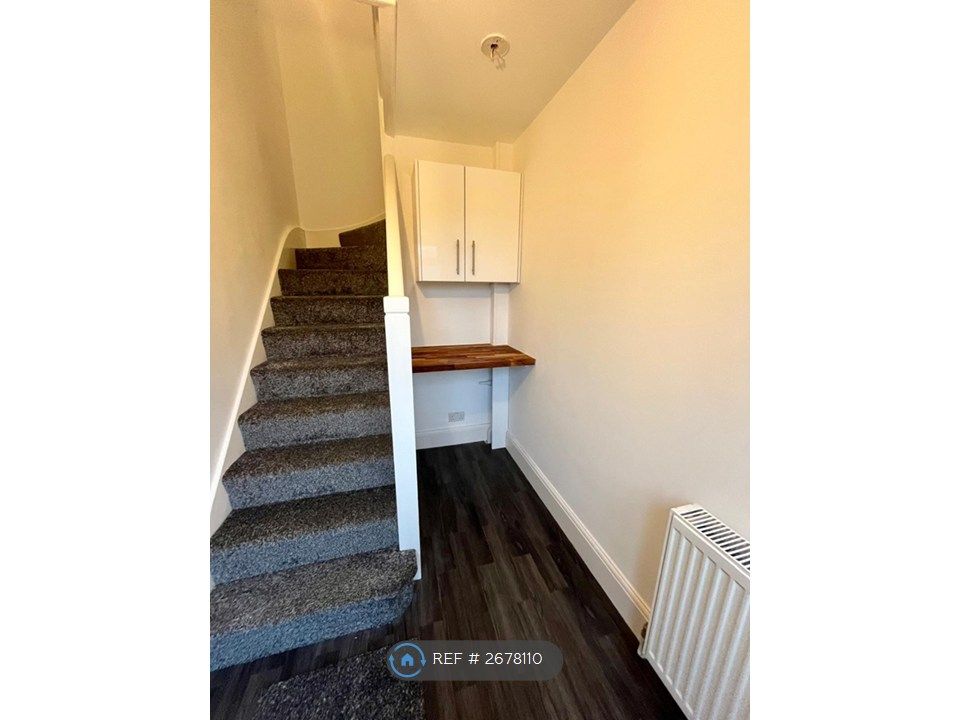 Property photo 3 of 8 Entrance/Utility Area