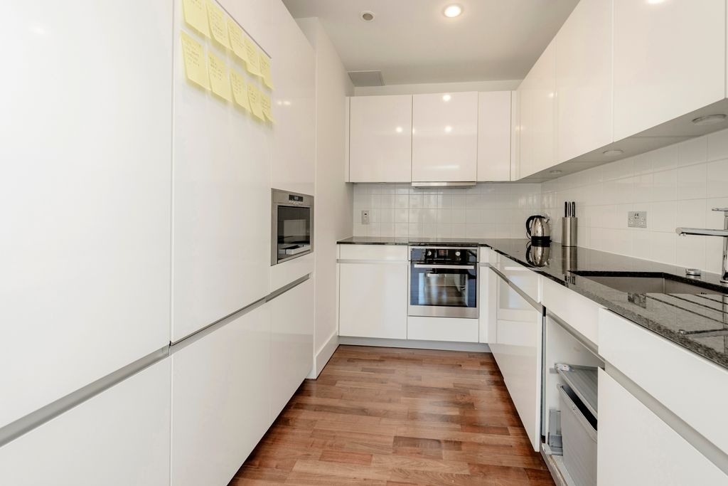 Property photo 3 of 11 405@10 Weymouth St-6483.Jpg