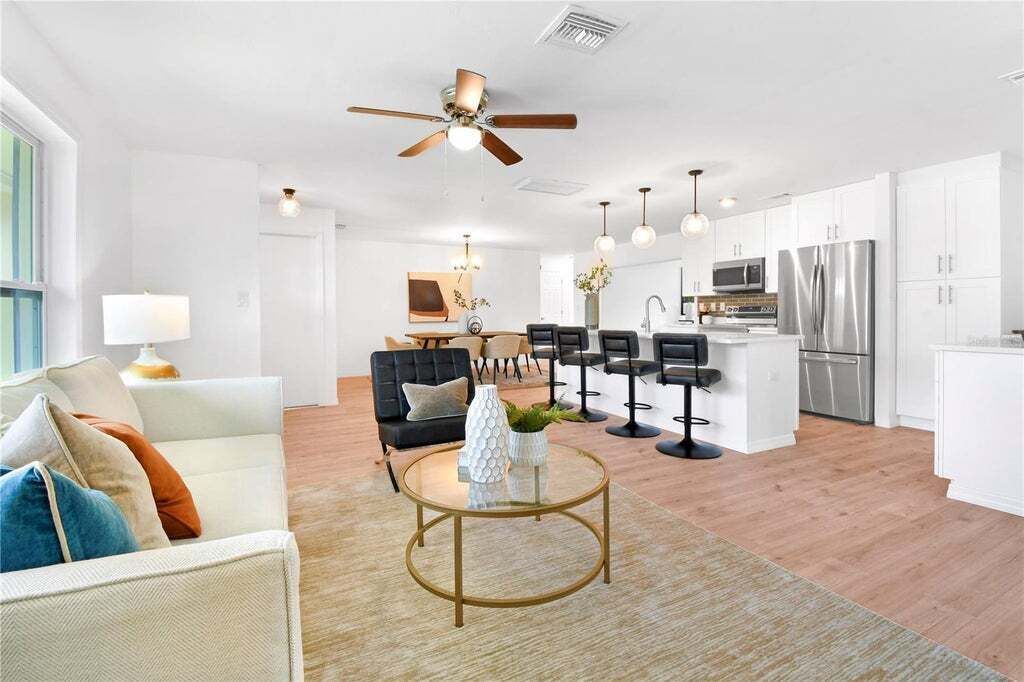 Property photo 3 of 19 <Alttext/>