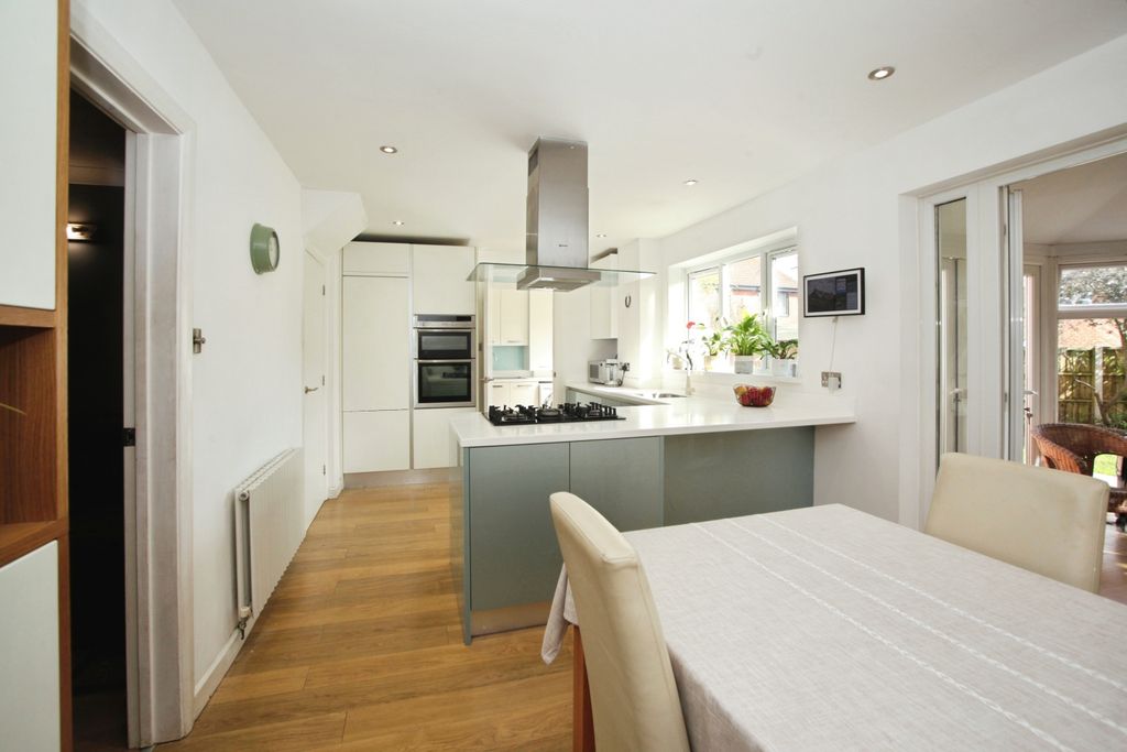 Property photo 1 of 27 Img_9707