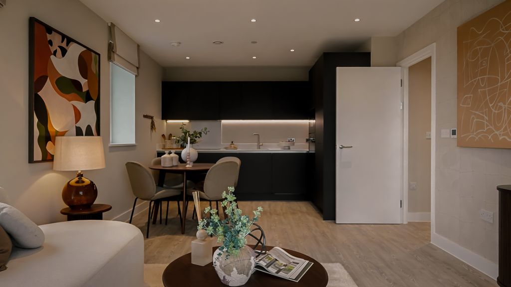 Property photo 3 of 18