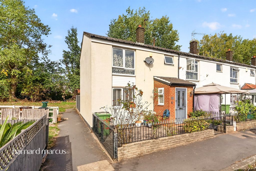 Property photo 1 of 12