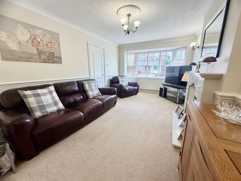 Property photo 3 of 39