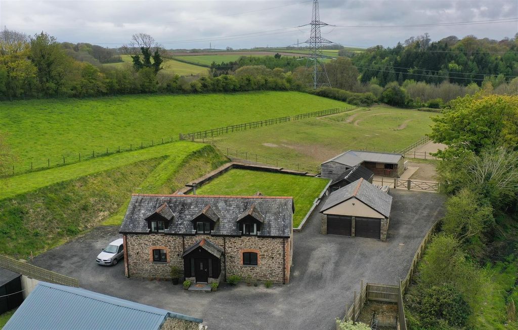 Property photo 1 of 31 The Barnbrook.Jpg