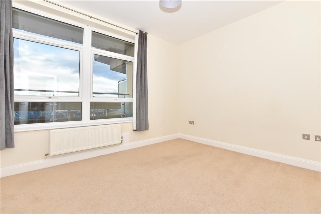 Property photo 1 of 6 Bedroom 1