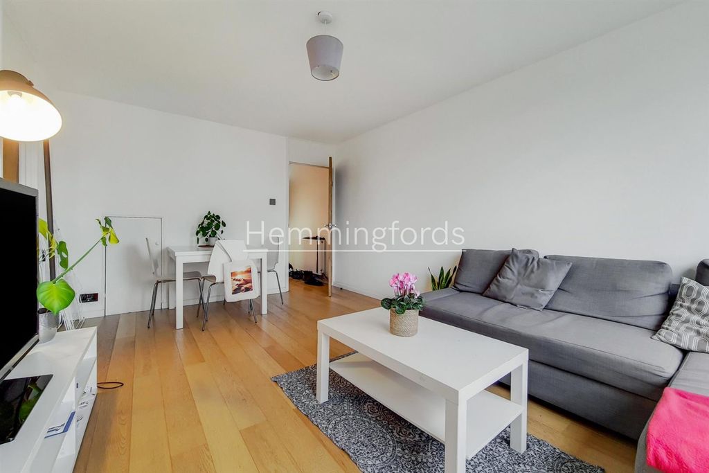 Property photo 2 of 19