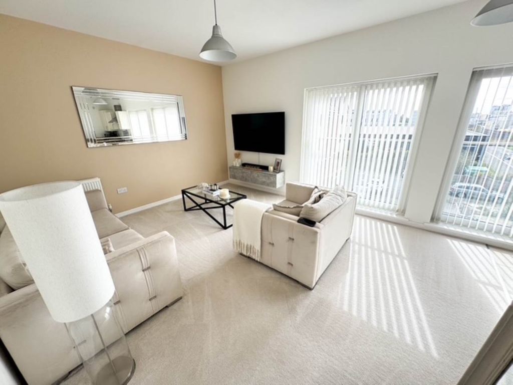 Property photo 1 of 12 Image2