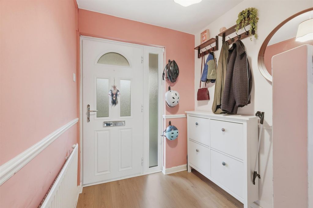 Property photo 2 of 35 38