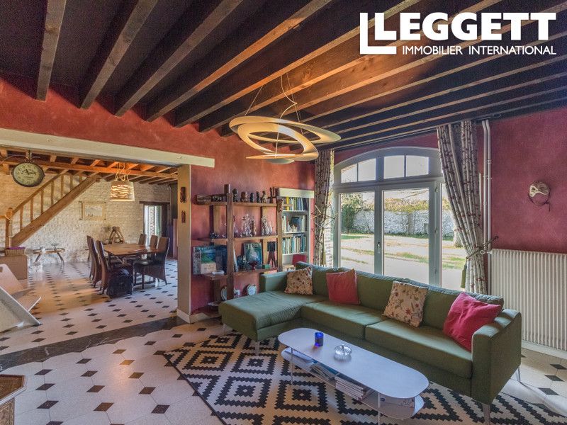 Property photo 2 of 10