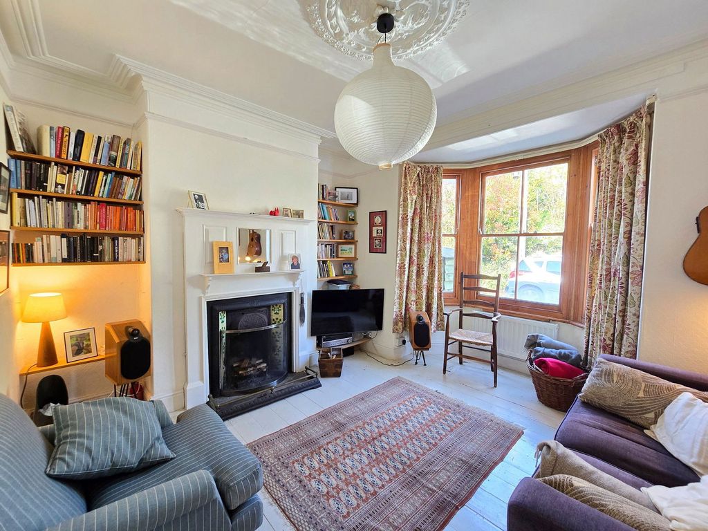 Property photo 3 of 22